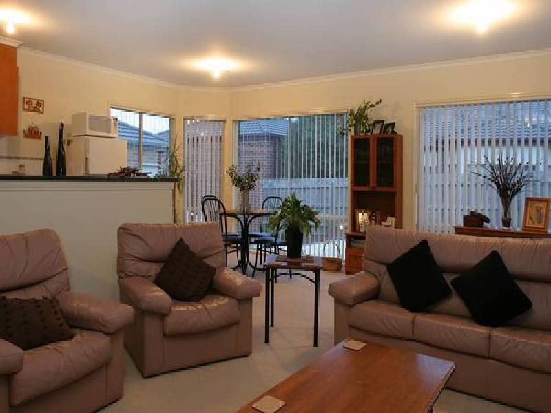 8 Evergold Close, Narre Warren South VIC 3805