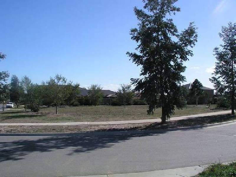 1601 St. Ives Drive, Berwick VIC 3806