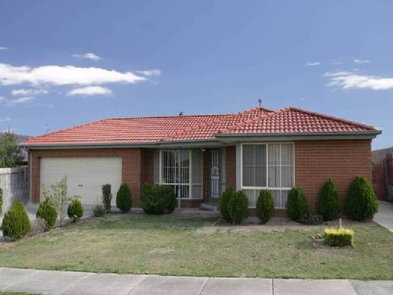 4 Mitchell Court, Berwick VIC 3806