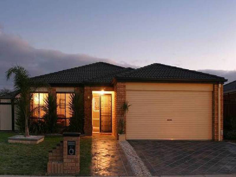 67 Community Parade, Narre Warren South VIC 3805