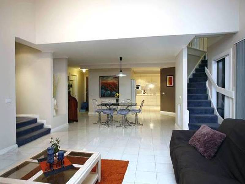 Kallara Crescent, Narre Warren VIC 3805