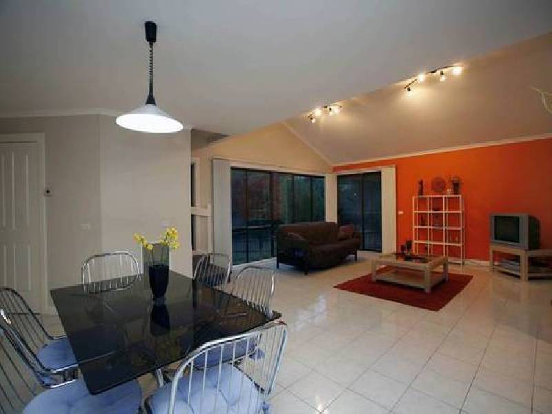 Kallara Crescent, Narre Warren VIC 3805