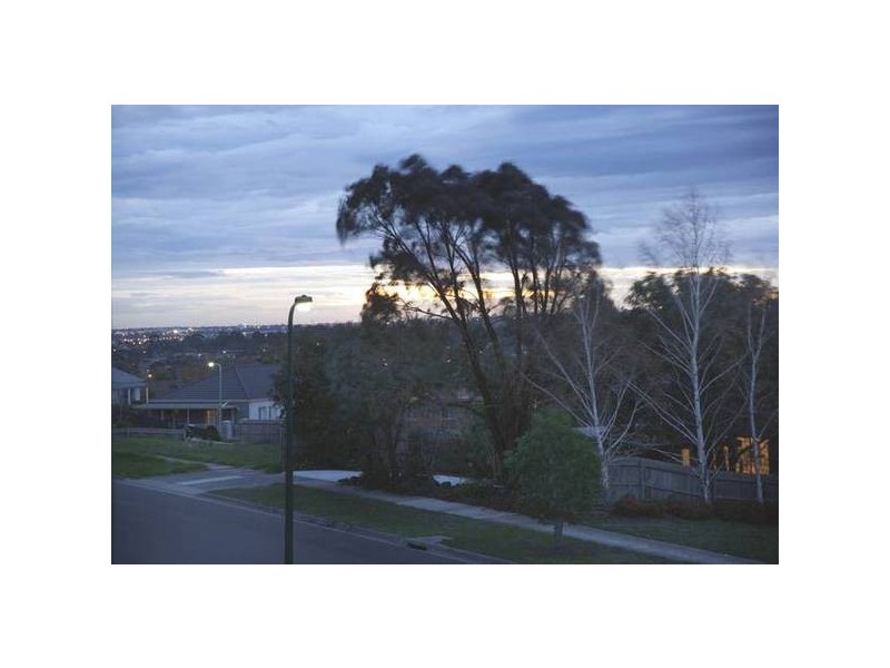 Kallara Crescent, Narre Warren VIC 3805