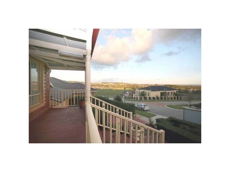 43 Coachwood Drive, Narre Warren VIC 3805