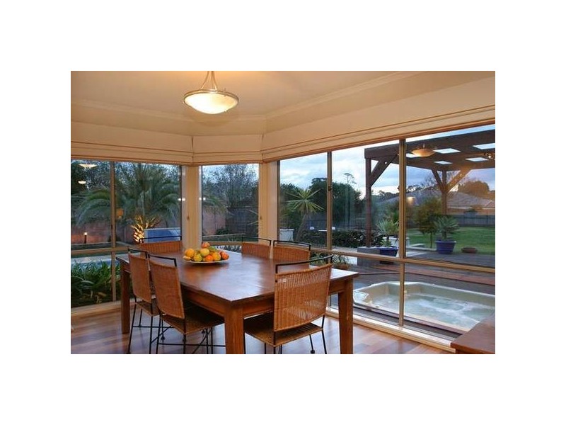 46 Crawley Road, Narre Warren North VIC 3804