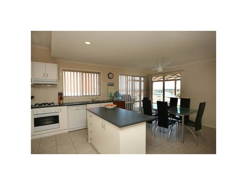 Milfull Court, Narre Warren VIC 3805