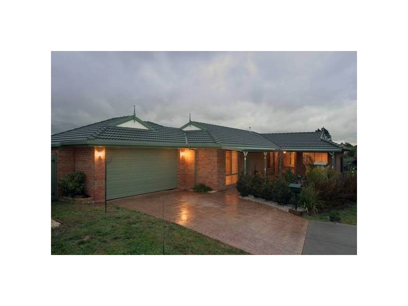 4 Antonietta Place, Narre Warren VIC 3805