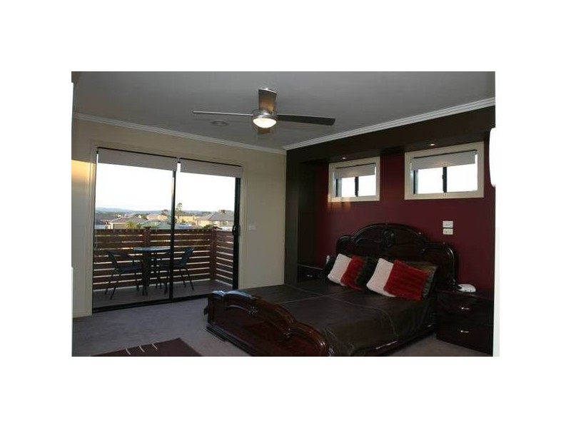 Ambrose Court, Berwick VIC 3806