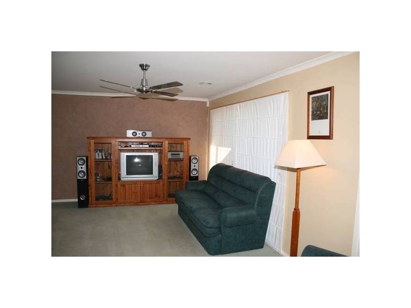 Jim Court, Berwick VIC 3806