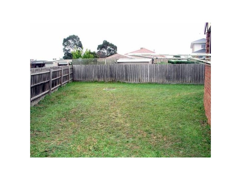 Pentland Drive, Narre Warren VIC 3805