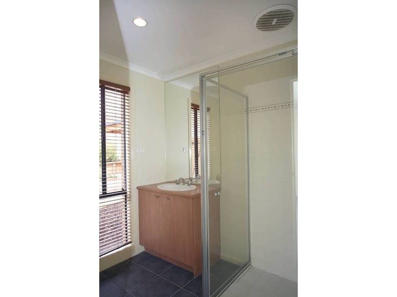 Blue Wren Place, Berwick VIC 3806