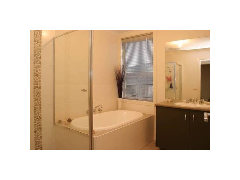 Drovers Retreat, Narre Warren South VIC 3805