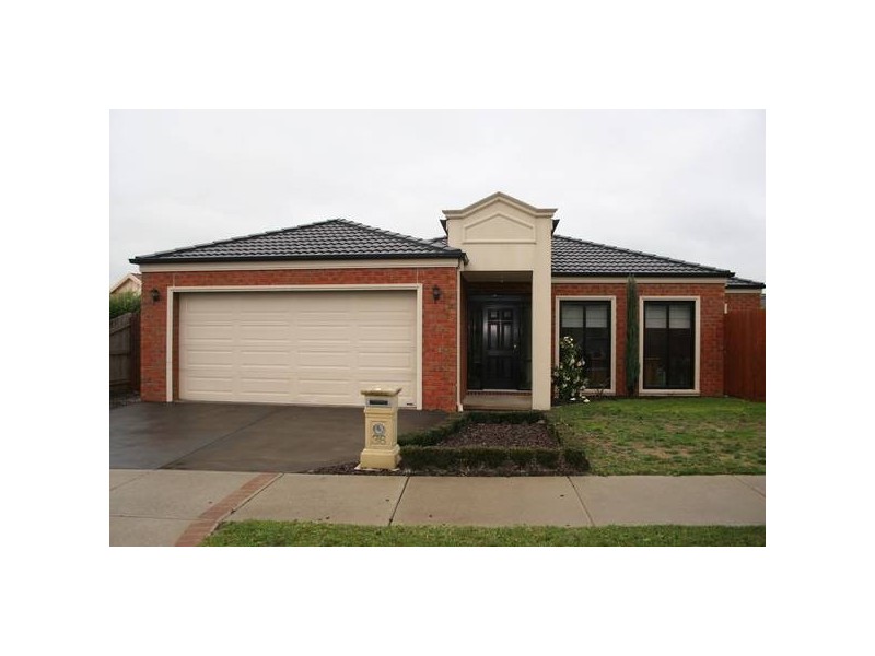 Pevensey Drive, Narre Warren South VIC 3805