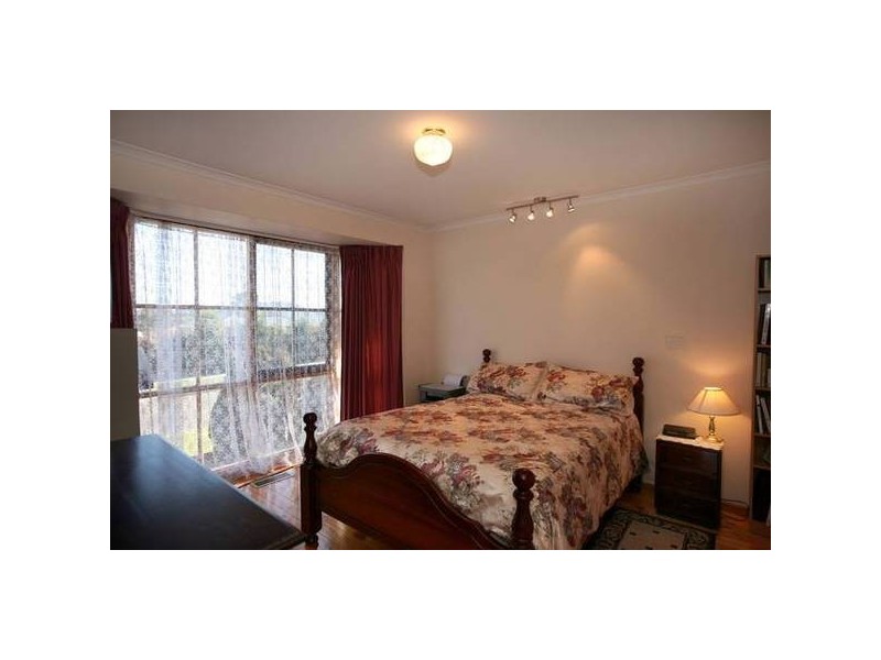 Pentland Drive, Narre Warren VIC 3805