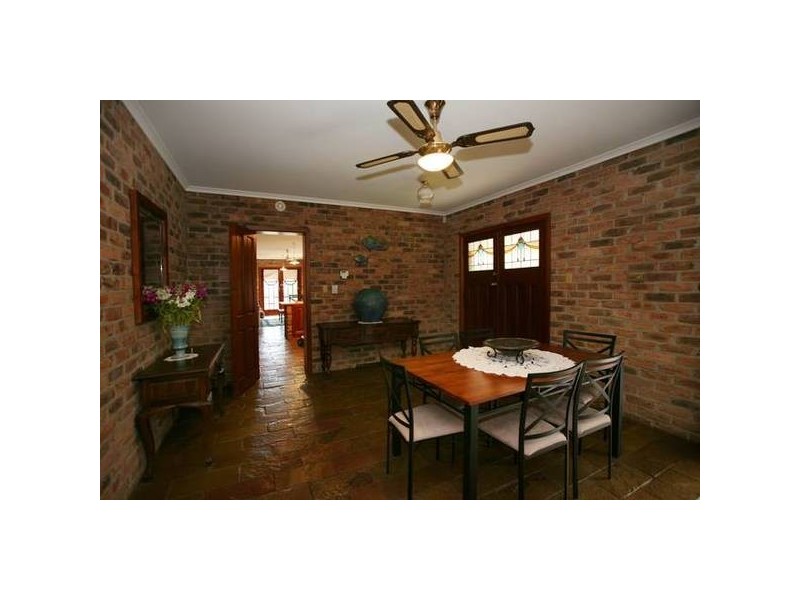 Rosemont Drive, Narre Warren VIC 3805