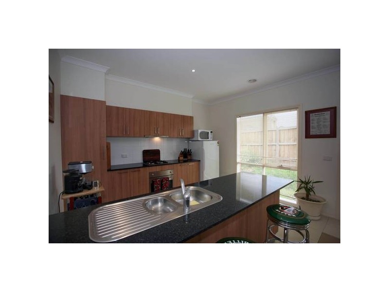Hickory Drive, Narre Warren South VIC 3805