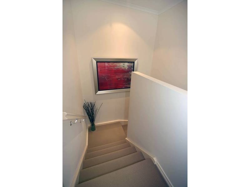 Hickory Drive, Narre Warren South VIC 3805