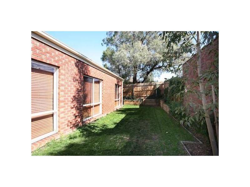 26 & 26A Dunkinson Street, Narre Warren VIC 3805
