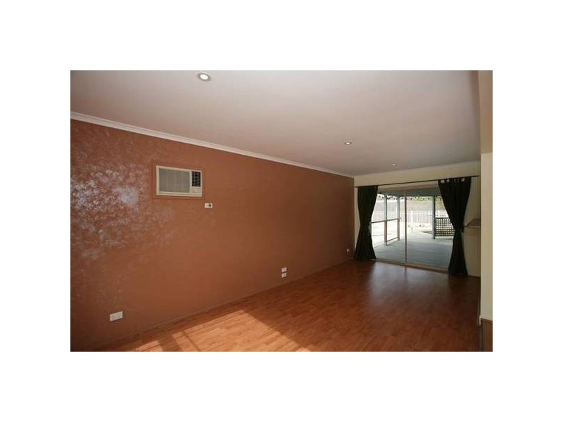 17 Meredith Close, Narre Warren South VIC 3805