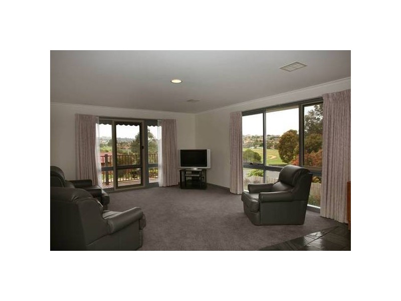 12 Denise Court, Narre Warren VIC 3805