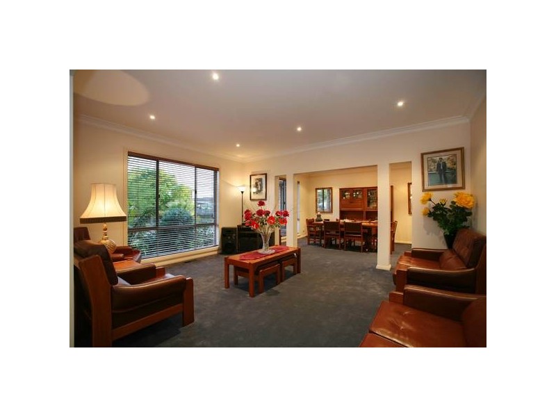 5 Galloway Drive, Narre Warren South VIC 3805