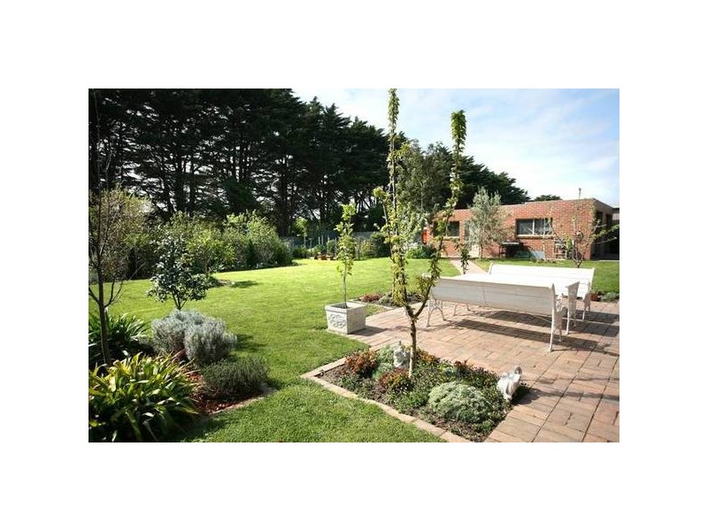 5 Galloway Drive, Narre Warren South VIC 3805