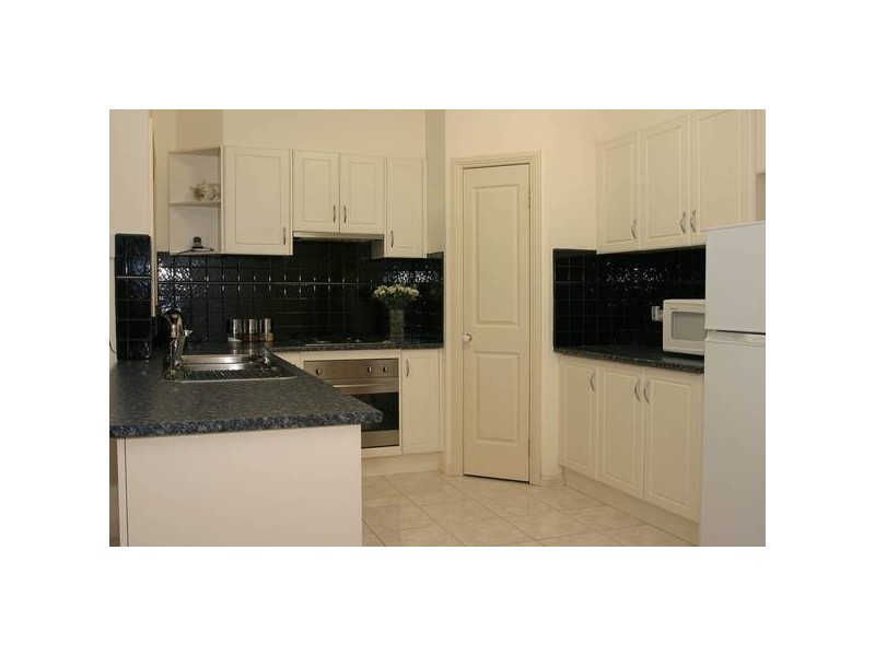 34 Wembley Drive, Berwick VIC 3806