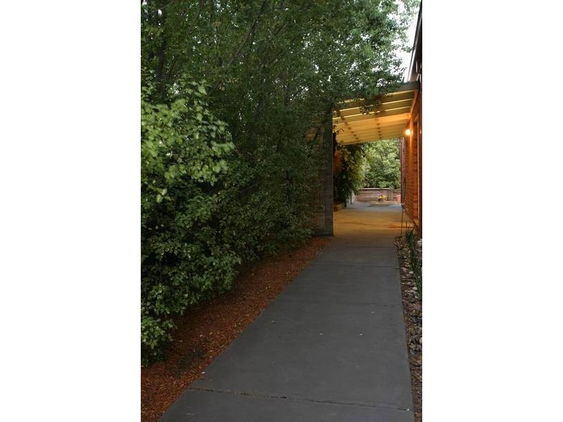 34 Wembley Drive, Berwick VIC 3806