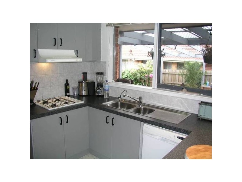 66 Lakeview Drive, Narre Warren South VIC 3805