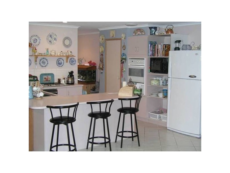 36 Norfolk Drive, Narre Warren VIC 3805