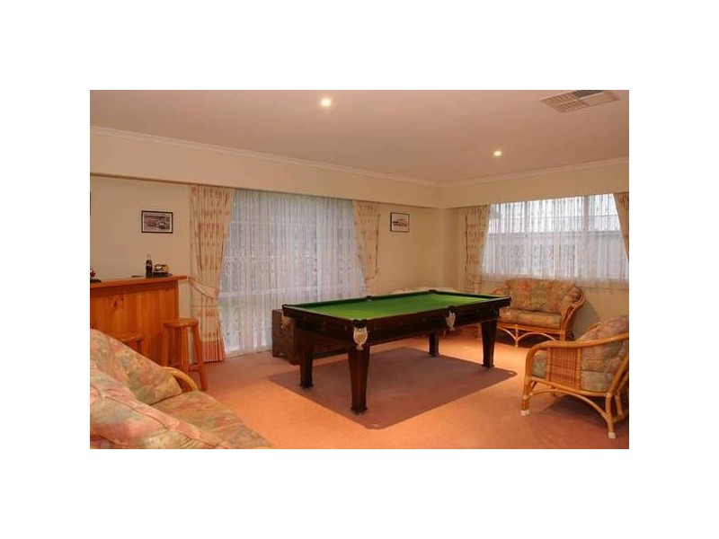 4 Dewdrop Place, Narre Warren South VIC 3805