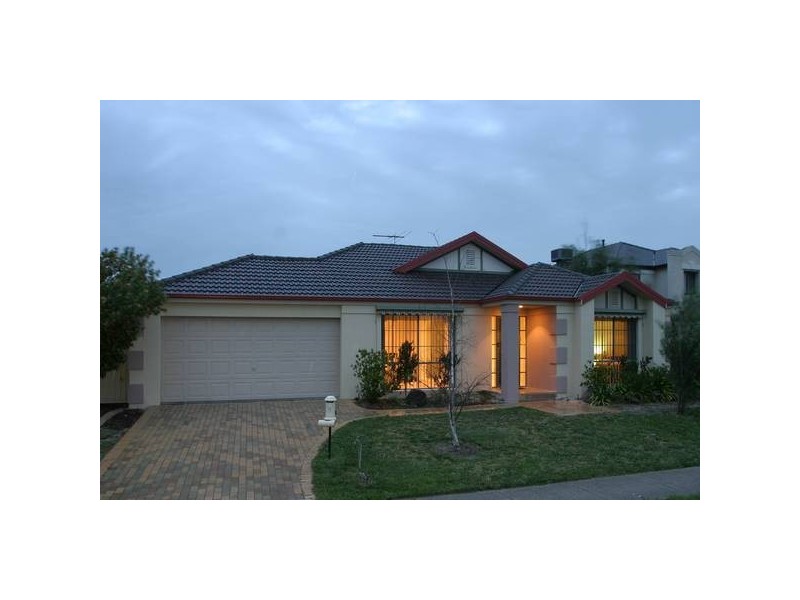 12 Caulfield Court, Narre Warren VIC 3805
