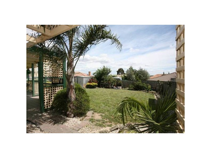 17 Kurrajong Road, Narre Warren VIC 3805