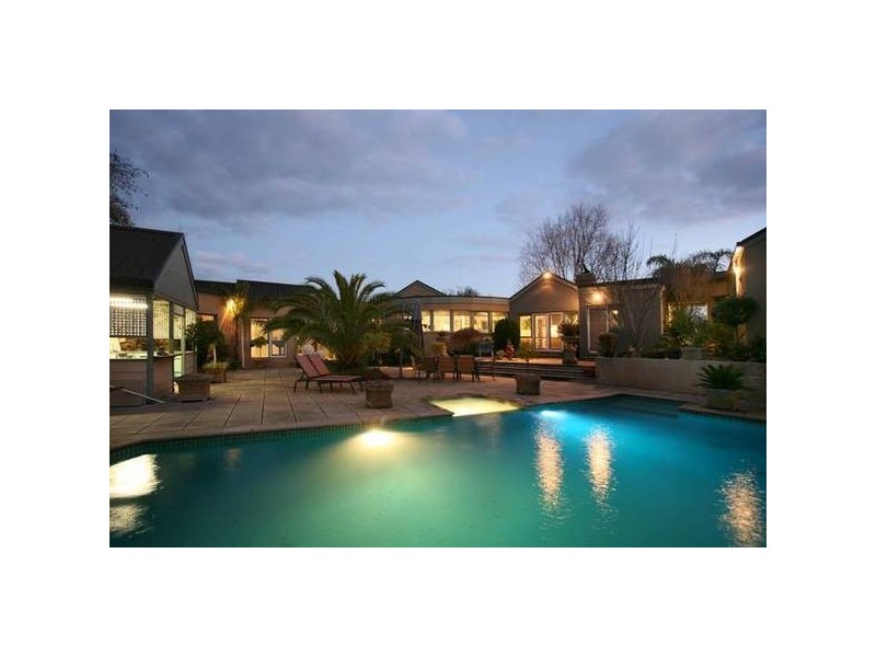 5 Colonial Court, Narre Warren VIC 3805