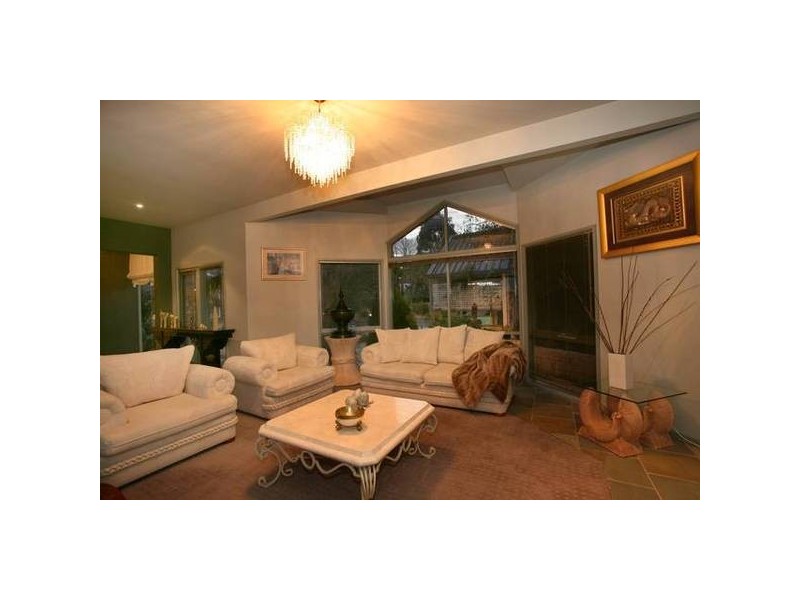 5 Colonial Court, Narre Warren VIC 3805