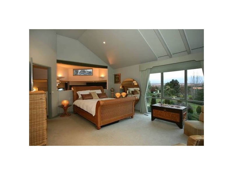 5 Colonial Court, Narre Warren VIC 3805