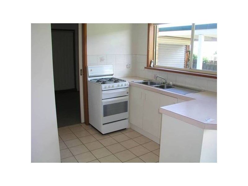 2/57 Josephine Avenue, Narre Warren VIC 3805