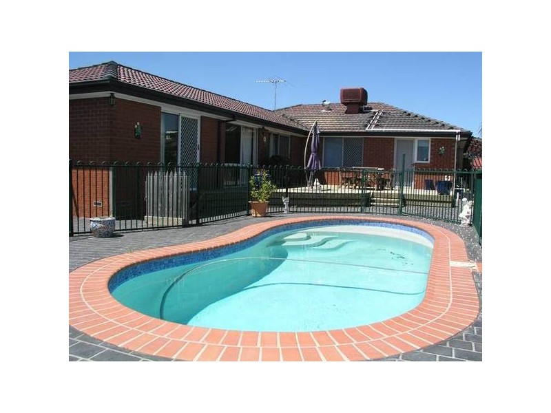 6 Nana Walk, Narre Warren South VIC 3805