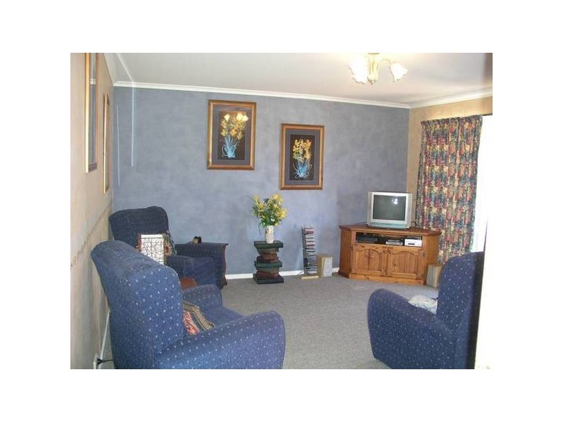 6 Nana Walk, Narre Warren South VIC 3805