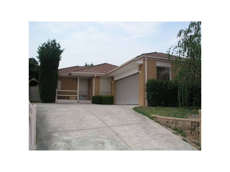 8 Garrett Court, Narre Warren VIC 3805