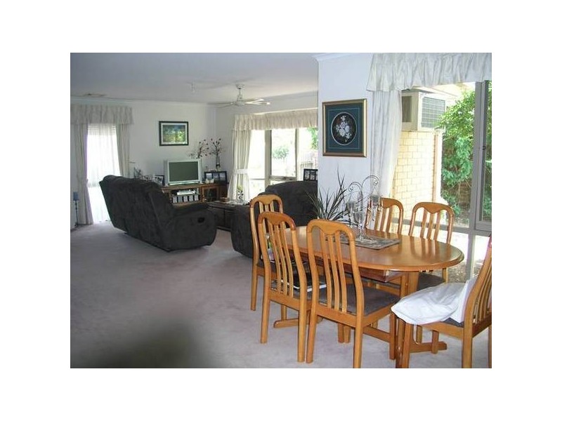 8 Garrett Court, Narre Warren VIC 3805