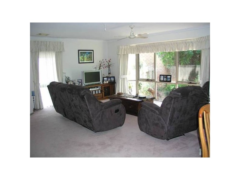 8 Garrett Court, Narre Warren VIC 3805