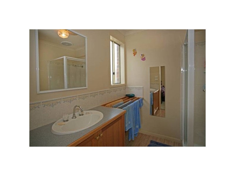 85 Laura Drive, Hampton Park VIC 3976