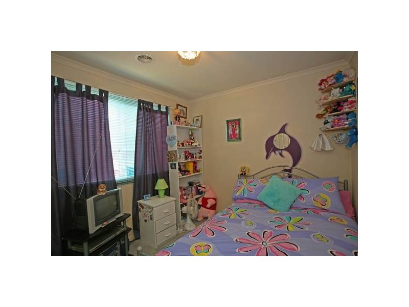 85 Laura Drive, Hampton Park VIC 3976