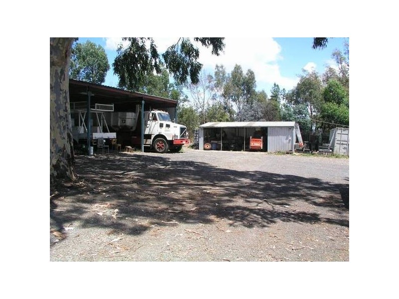 2 18-40 Old Gunns Court, Hallam VIC 3803