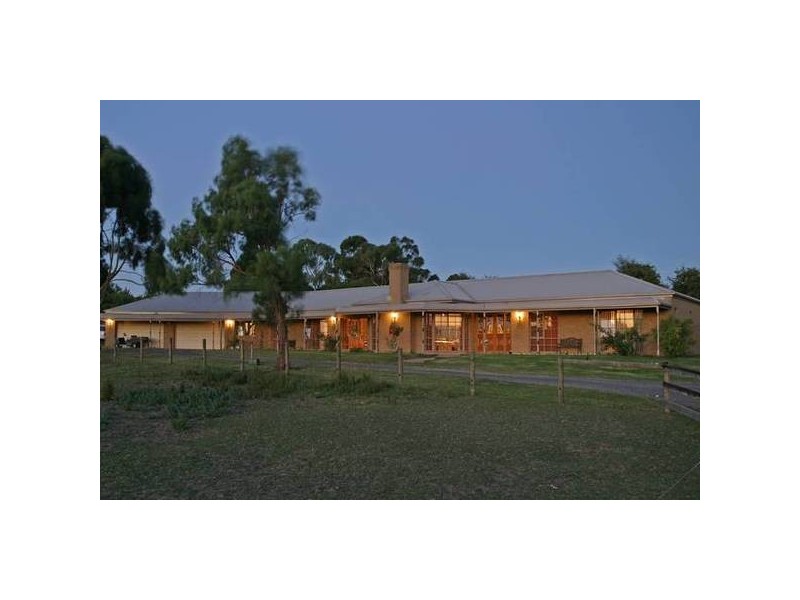 390 Pound Road, Narre Warren South VIC 3805