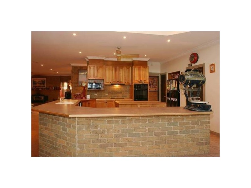 390 Pound Road, Narre Warren South VIC 3805