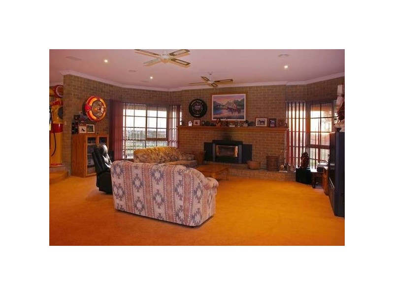 390 Pound Road, Narre Warren South VIC 3805