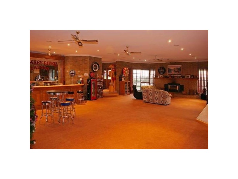 390 Pound Road, Narre Warren South VIC 3805