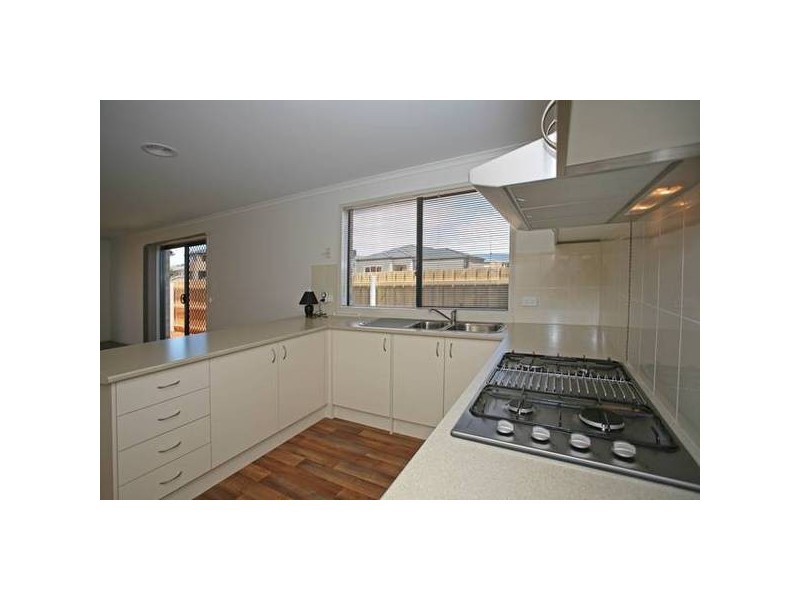 34 Filmer Crescent, Narre Warren South VIC 3805